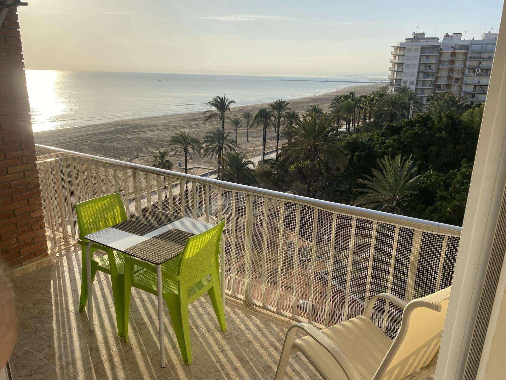 Beachfront And Cozy Apartment Cullera Exterior photo